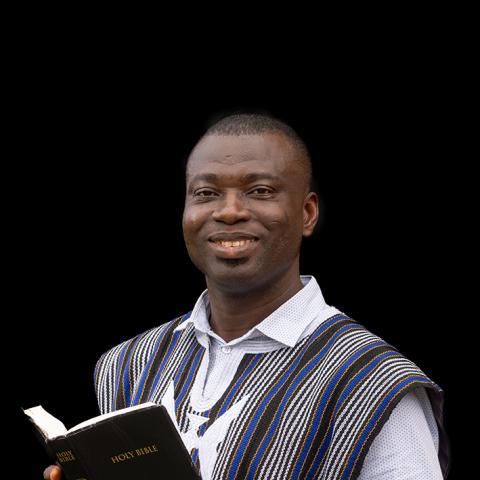 Man leest voor uit de Bijbel