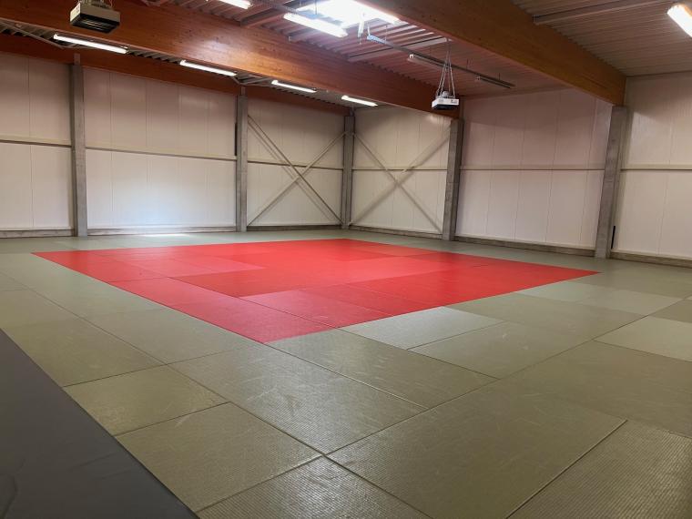 De gevechtszaal in sporthal Iham