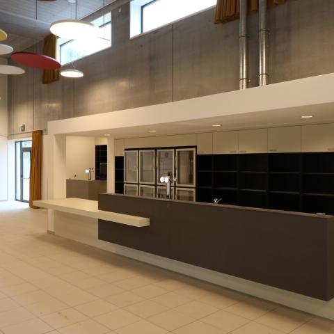 De toog in de zaal.