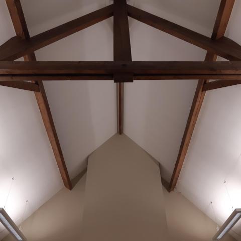 De plafond van de zaal.