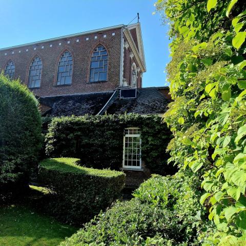 ©Indaver Het Karmelietessenklooster in 2024 binnentuin